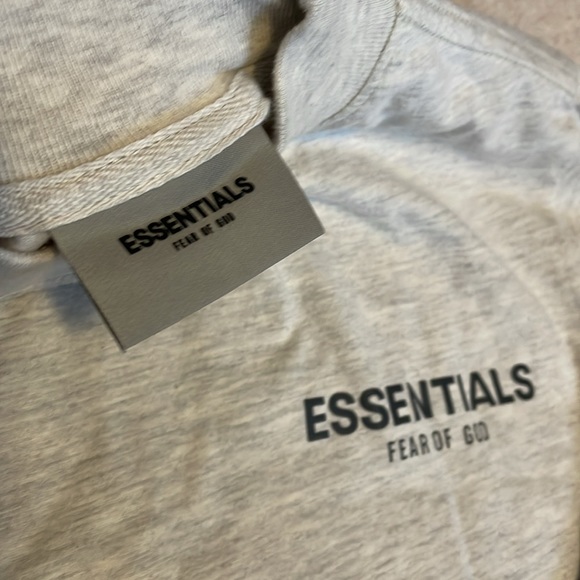 Essentials Fear of God Long Sleeve - Picture 2 of 3